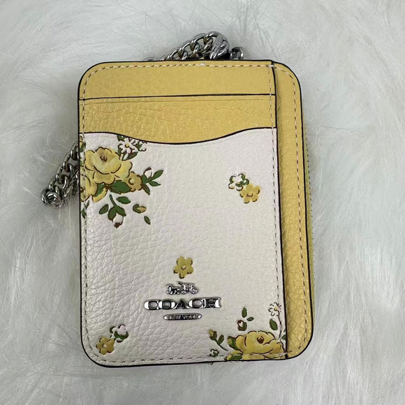 Coach Zip Card Case With Floral Print With Chain wrist strap In Chalk CAU44 NWT - Picture 1 of 4